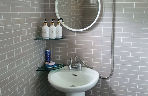 Mokpo House | Book Mokpo Magiclamp Guesthouse: Family-Friendly Retreat