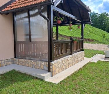 Mokra Gora House | Top-Rated Mokrogorska Kuca: Family-Friendly Getaway