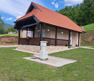 Mokra Gora House | Top-Rated Mokrogorska Kuca: Family-Friendly Getaway