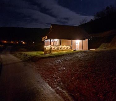 Mokra Gora House | Top-Rated Mokrogorska Kuca: Family-Friendly Getaway