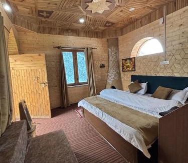 Sangla Bed & Breakfast | Moksh vatika