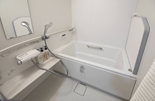 Suminoe House | Convenient Mokunohana: 2 min to Station, Family-Friendly Stay