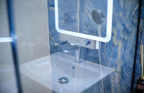 Lviv City Center Apartment | Explore Mola Mola Apart Hotel: Rated 9.4/10 & Family Friendly