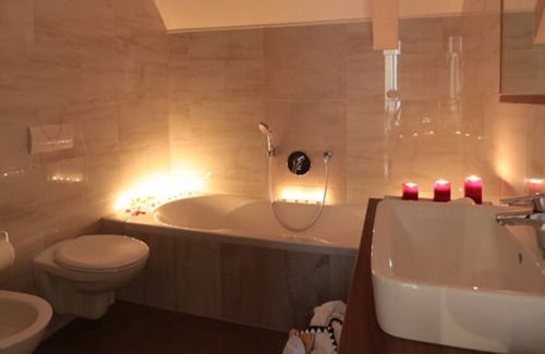 Muhlbach Hotel | Discover Molaris Lodge: Family-Friendly Retreat with Spa