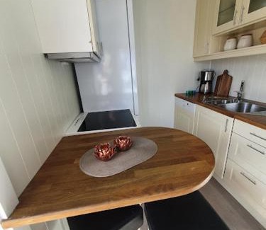 Luster Apartment | Scenic Molden: Mountain Views & Hot Tub Access Await