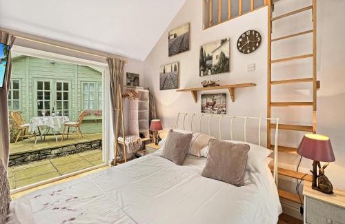 Withypool House | Discover Mole End Annexe: Pet-Friendly Retreat in Withypool