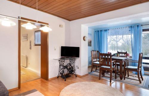 Elmlohe Apartment | Cozy Mole Valley Ranch Fewo2: Pet-Friendly Retreat Awaits