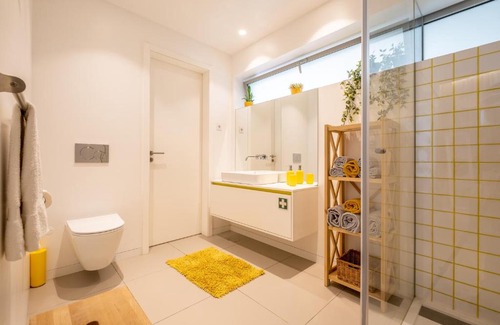 Aveiro Apartment | Discover Moliceiros Aveiro: 4-Star Stay with Breakfast & More