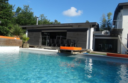 Moliets-et-Maa Villa | Moliets Villa: 6 Bedrooms, Heated Pool & Ocean Views