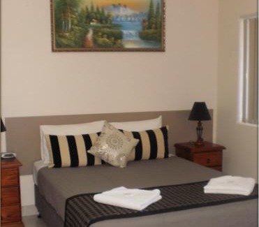 Moree Hotel | Discover Molika Springs Motel: 4-Star Family-Friendly Retreat