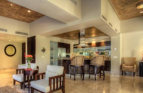 Emiliano Zapata Condo | Beachside Bliss with Ocean Views and Top Amenities