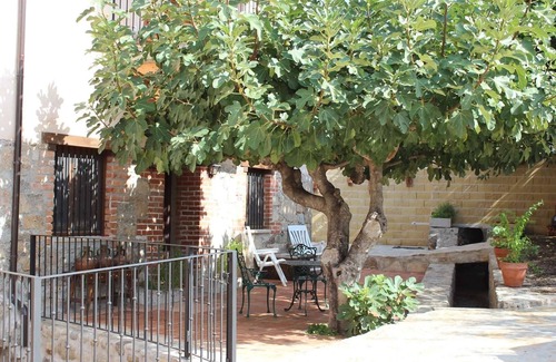 Candeleda House | Discover Molino de La Médica - Pet-Friendly Retreat in Gredos