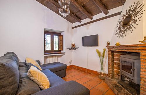 Jerez del Marquesado Ski Chalet | Pet-Friendly Retreat at Molino de Santa Águeda - Rated 9.3