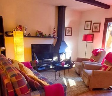 Castiello de Jaca House | Discover Molino21: Family-Friendly Retreat in Castiello de Jaca