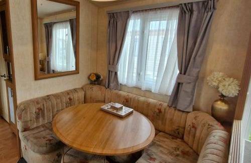 Ingoldmells Resort | MOLLIES DEN 2 8 Berth 3 Bedrooms The Grange Holiday Park INGOLDMELLS
