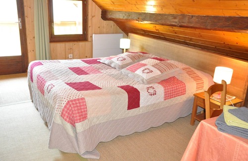 Queige House | Explore Molliessoulaz Barn: Poolside Retreat with Wolves