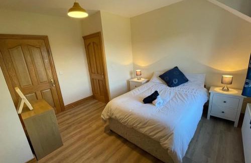 Cavan House | Pet-Friendly Escape: Molly's Self Catering Retreat with 9.8 Rating