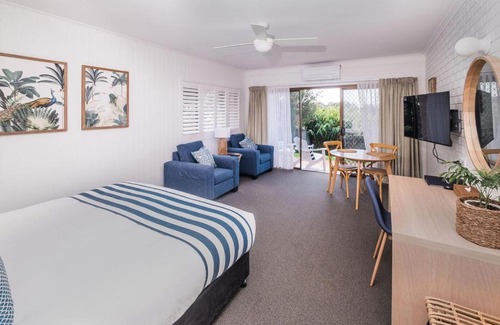 Ulladulla Hotel | Oceanfront Retreat at Mollymook Seascape Motel & Apartments