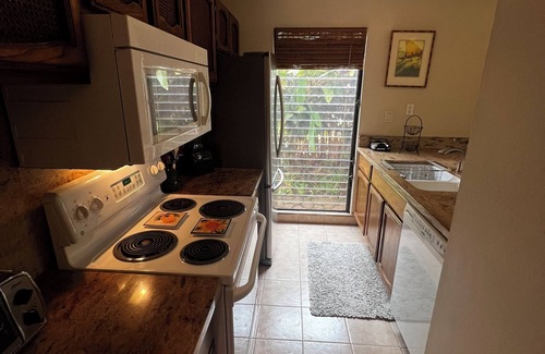 Maunaloa Condo | Ideal Molokai Condo with Pool, Spa & Beach Access