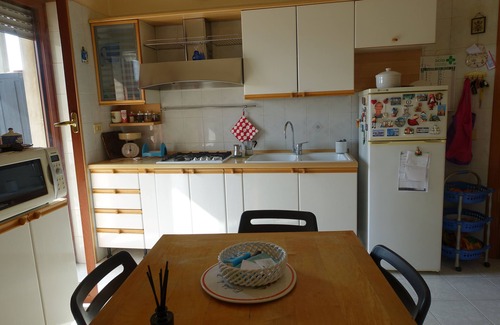 Torrino Apartment | MomòHouse: Family-Friendly Stay with WiFi & Kitchen Access