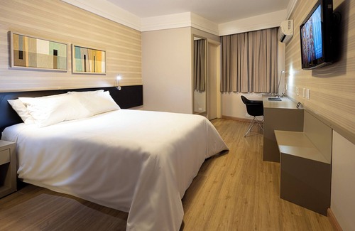 Marilia Hotel | Top-Rated Momax Hotel with Breakfast & Child-Friendly Amenities