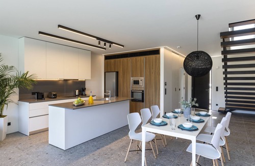 Ixia Villa | Discover Momentum Villas: Oceanfront Oasis with Private Pool