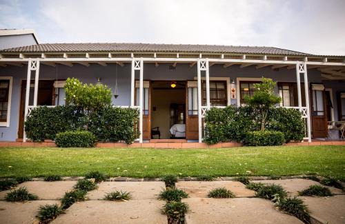 Klerksdorp House | Pet-Friendly Mon-Ae Guesthouse with Exceptional Ratings