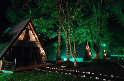 Praia Grande Cabin | Pet-Friendly Escape at Mon Chalet with Hot Tub Relaxation