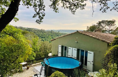Carces Other | Serene Getaway: Mon havre avec vue sur le lac & Pool Access