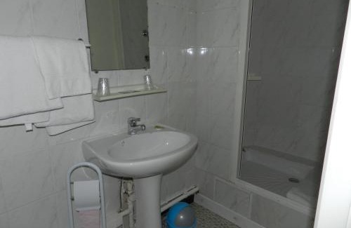 Le Grau-dʼAgde Hotel | Oceanfront Escape at Mon P'tit Hôtel - Rated 8.9/10