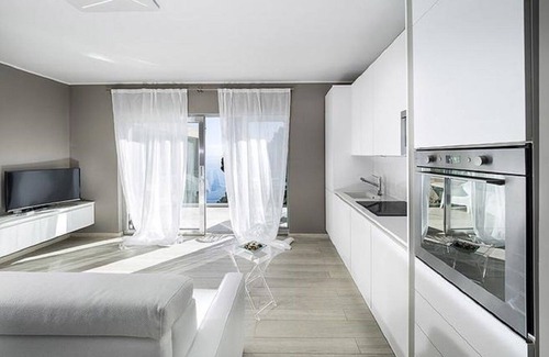 Taormina Apartment | Mon Repos Avenir Taor: Poolside Apartment in Taormina