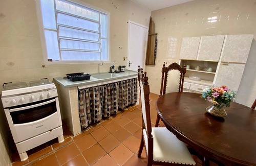 Mongagua House | Spacious Casa Pimbolim with Pool Table and Family Amenities