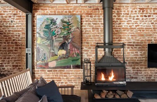 Braidwood Hotel | Discover the Elegance of Mona Farm - Family-Friendly Retreat
