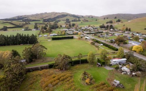 Waikari House | Relax at Mona Vale Country Estate - Your Perfect Getaway