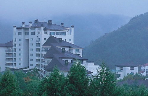 Daegwallyeong Apartment | Enjoy Family-Friendly Comfort at Yongpyong Resort Tower