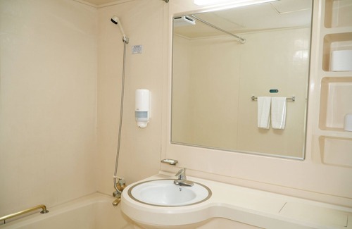 Daegwallyeong Hotel | Relaxing Mona Yongpyong Villa with Pool and Spa Amenities