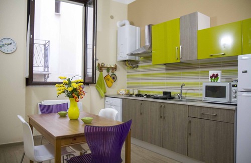 Centro Storico House | Discover Monacada Houses at the Four Songs: Rated 9.6/10
