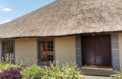 Mahikeng Bed & Breakfast | Relaxing Monakaladi Gardens with Oceanfront Views & Pool
