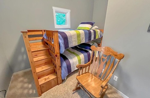 Spirit Lake Villa | Child-Friendly Monarch Cove Home near West Lake Awaits