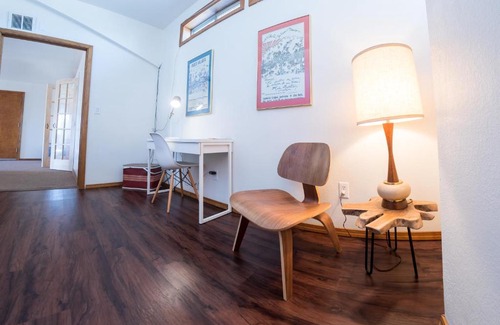 Moscow Hotel | Monarch Motel: Pet-Friendly Retreat with High Guest Ratings
