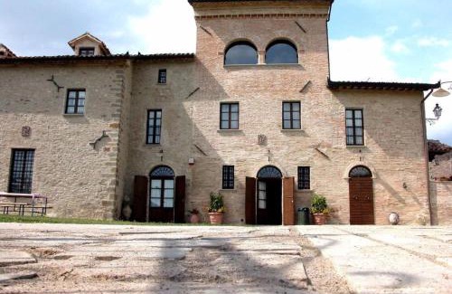 Piosina House | Delightful Retreat in Piosina with Garden and Whirlpool