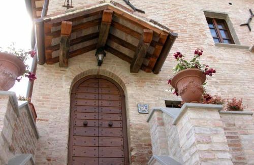 Piosina House | Delightful Retreat in Piosina with Garden and Whirlpool