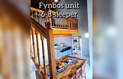 Kleinmond House | Discover Mond Kleine Guest House with Ocean Views & More