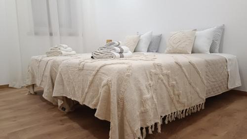Penacova House | Budget-Friendly Mondalva Apartamentos: Pet Friendly & Accessible