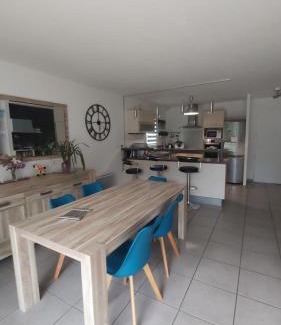 Saint-Pee-sur-Nivelle House | Relax at Mondarrain: Pet-Friendly Stay with High Ratings