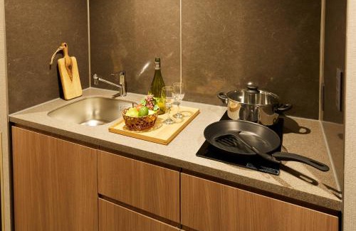 Chuo Apartment | Explore MONday Apart 日本橋水天宮前 - 4-Star Comfort Awaits