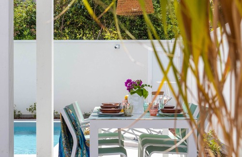 Mondello Villa | Villa Blu in Mondello: Poolside Oasis Near the Beach