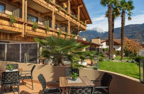 Cermes Hotel | Relaxing Retreat at MONDI Hotel Tscherms - 4-Star Oasis