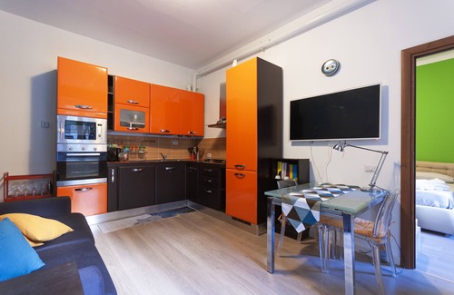 Cascina dei Pomi Apartment | Monet House: Ideal Getaway 10 Minutes from Duomo