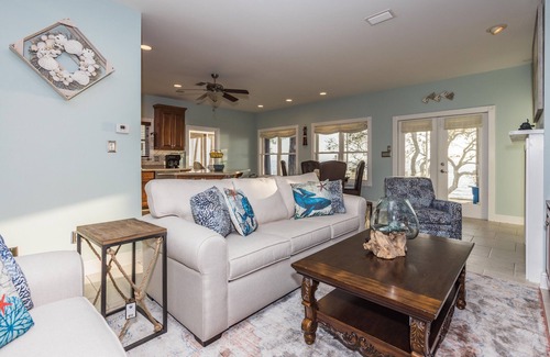 Foley House | Monet On The Bay II: Shared Hot Tub & Pier, 9.6/10 Rating
